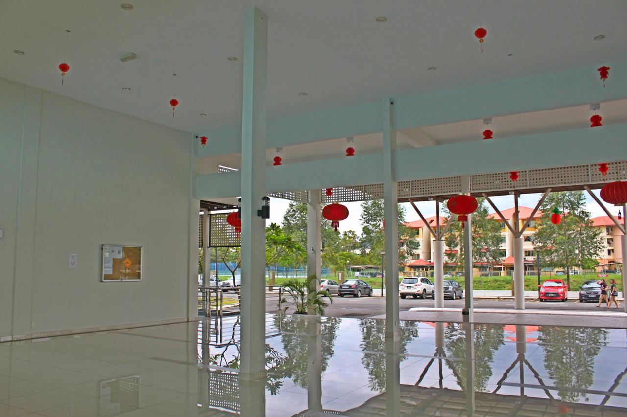 Hello Kitty Signature Suite Sandakan Extérieur photo